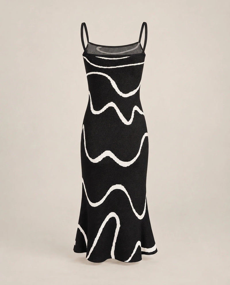 Robe Midi Noire à Ourlet Ondulé