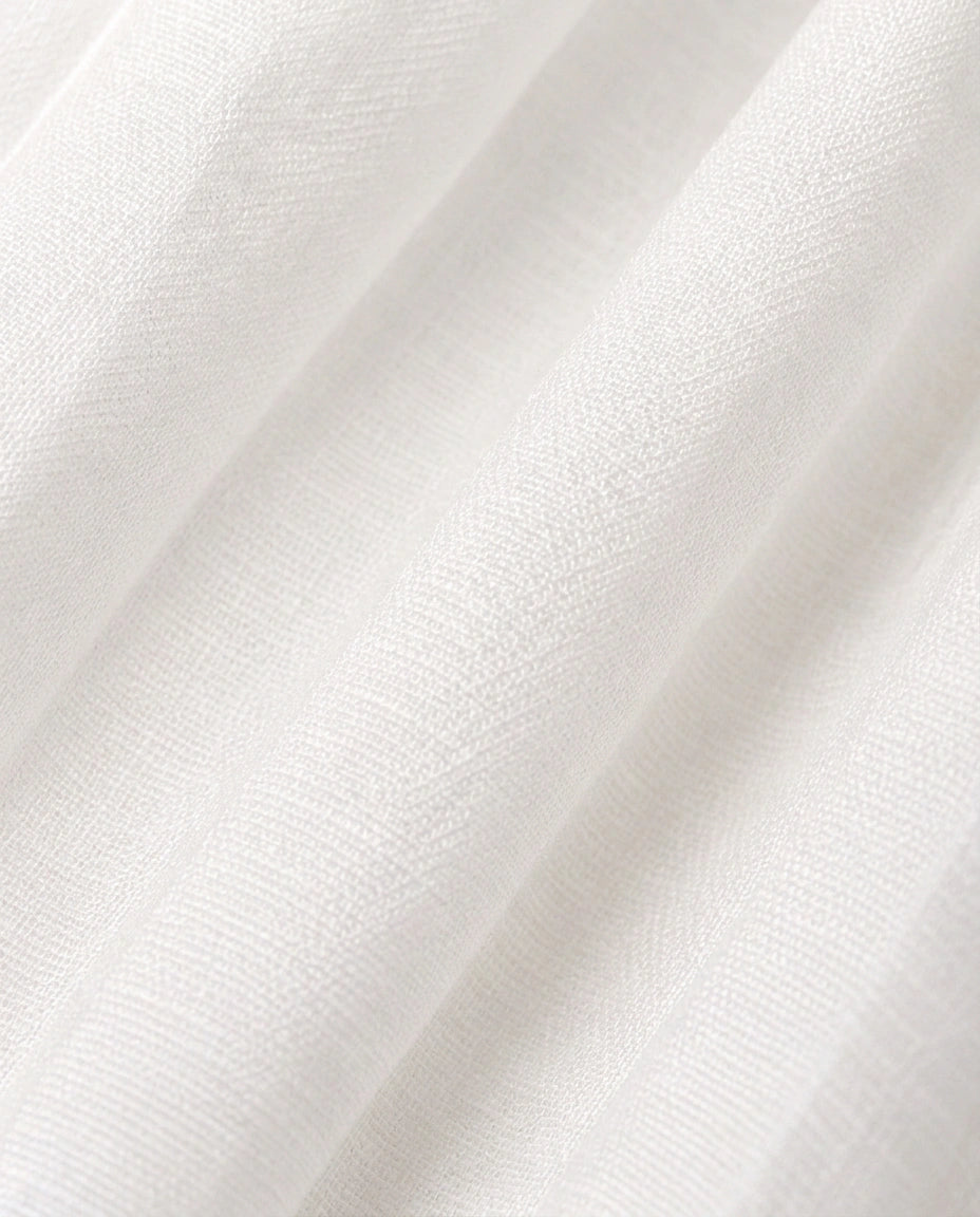 Robe midi à manches bouffantes avec ourlet fendu